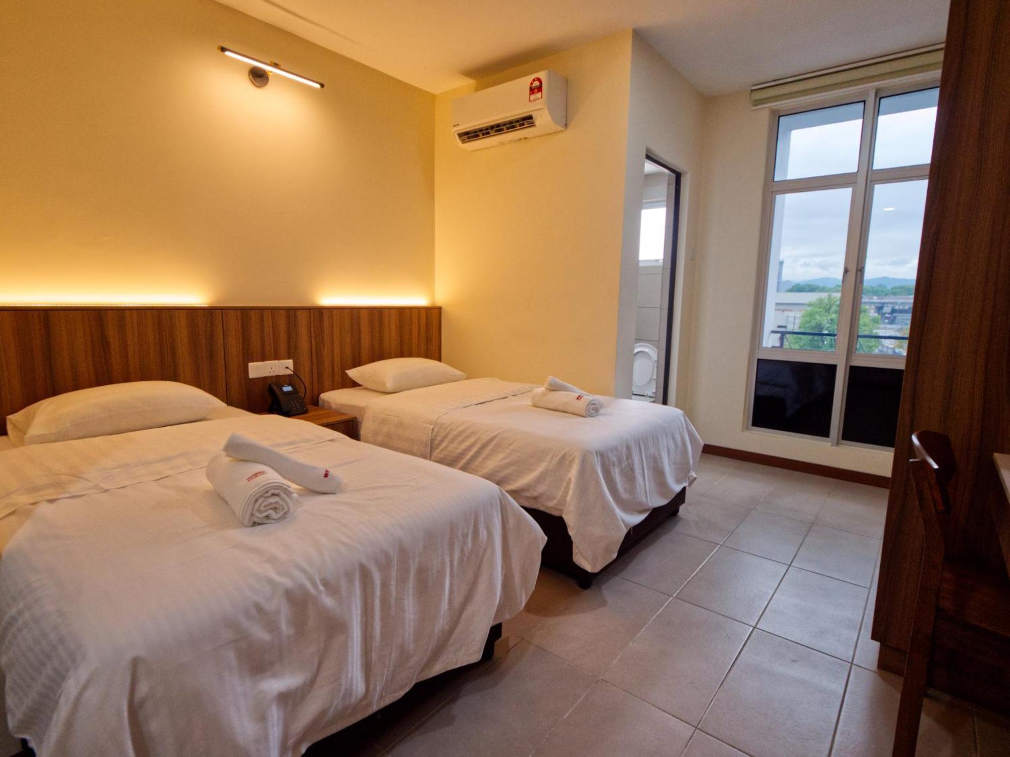 Weiss Hotels Kepong Baru Kampong Jawa Tengah 외부 사진